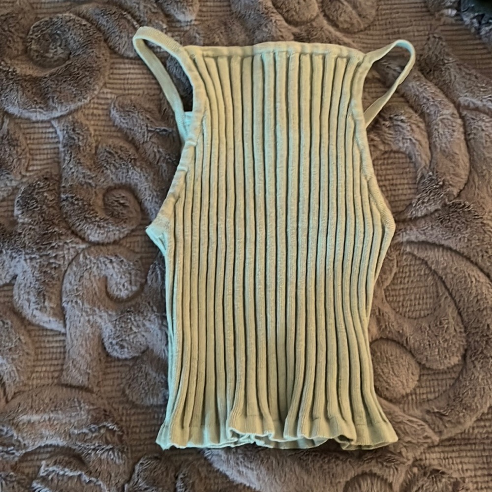 Size small. Forever 21 crop top. Never worn. NWOT